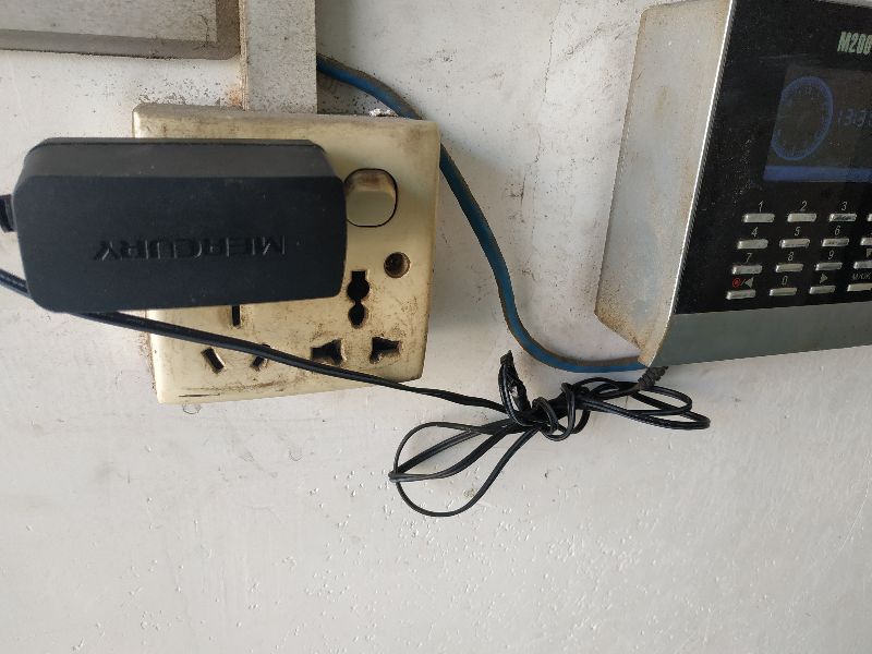 电压不正常会怎么样,电压不正常的原因及解决方法