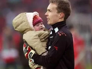 天下足球十大经典逆转集锦解说,天下足球经典的催泪原声