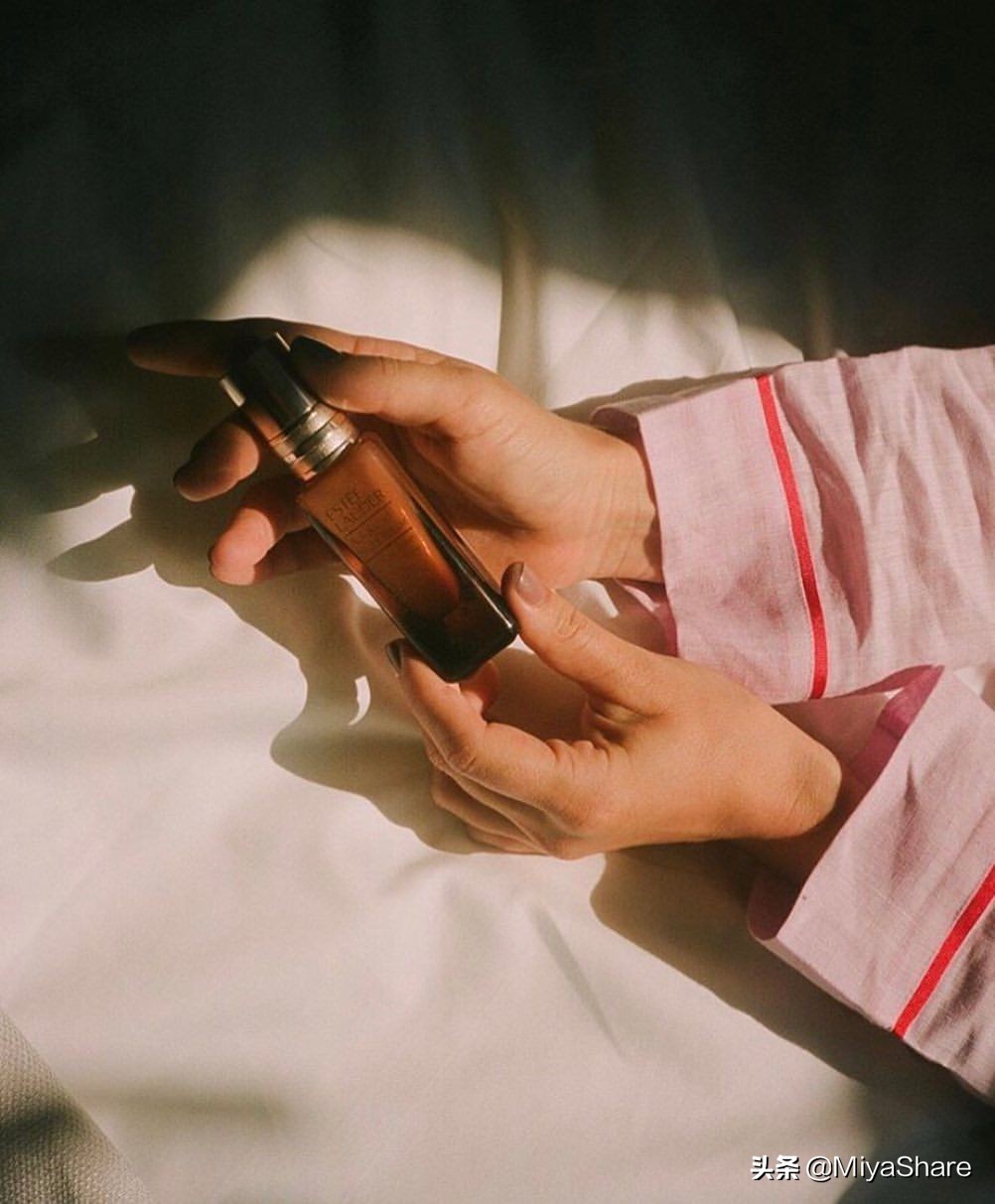 雅诗兰黛小2棕瓶测评,雅诗兰黛小棕瓶效果前后对比