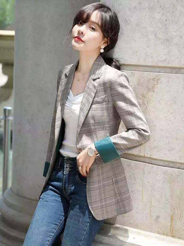 西装牛仔裤秋季最时尚大气穿搭,薄西装牛仔裤早秋时髦的极简套路