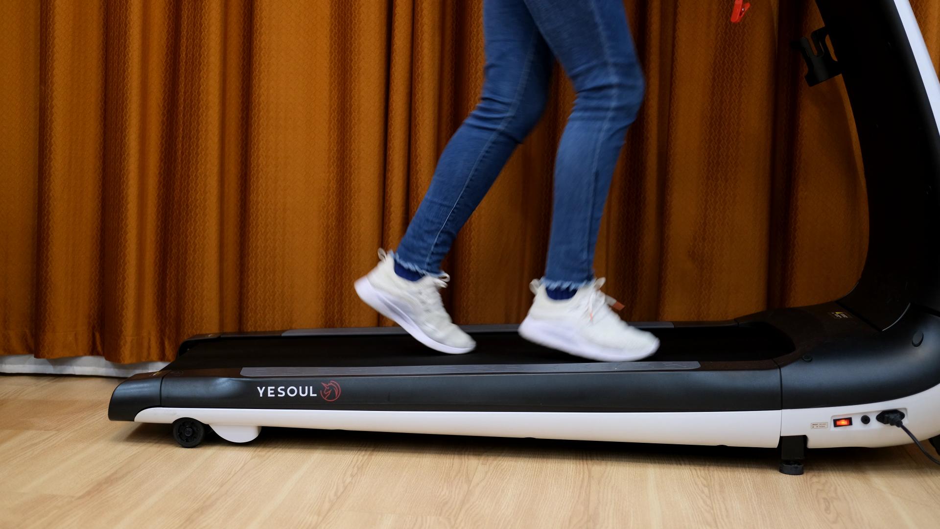 使用家用跑步机的7个建议,跑步有没有必要买跑步机