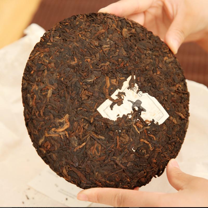 普洱生茶和熟茶的区别在哪,普洱熟茶和生茶区别哪个好