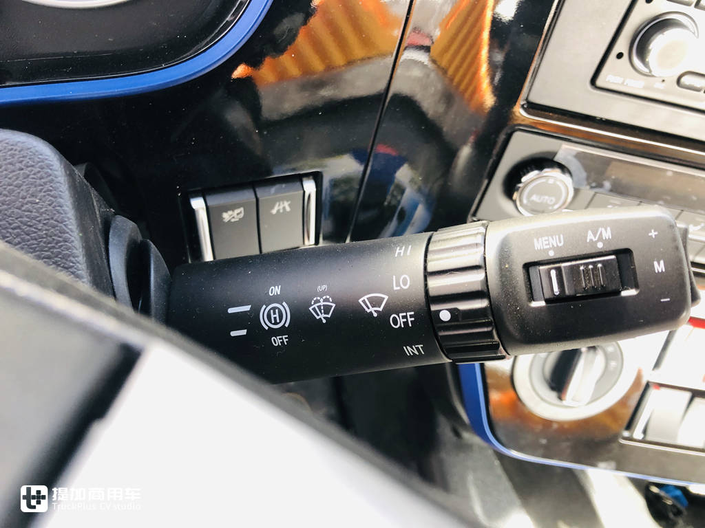 一汽青岛解放悍v最新款自动挡,解放悍v这车怎么样