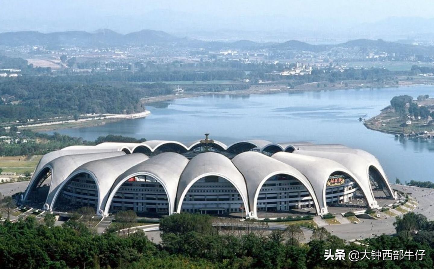 世界上最大的体育场100个,世界最大的体育场排名前十