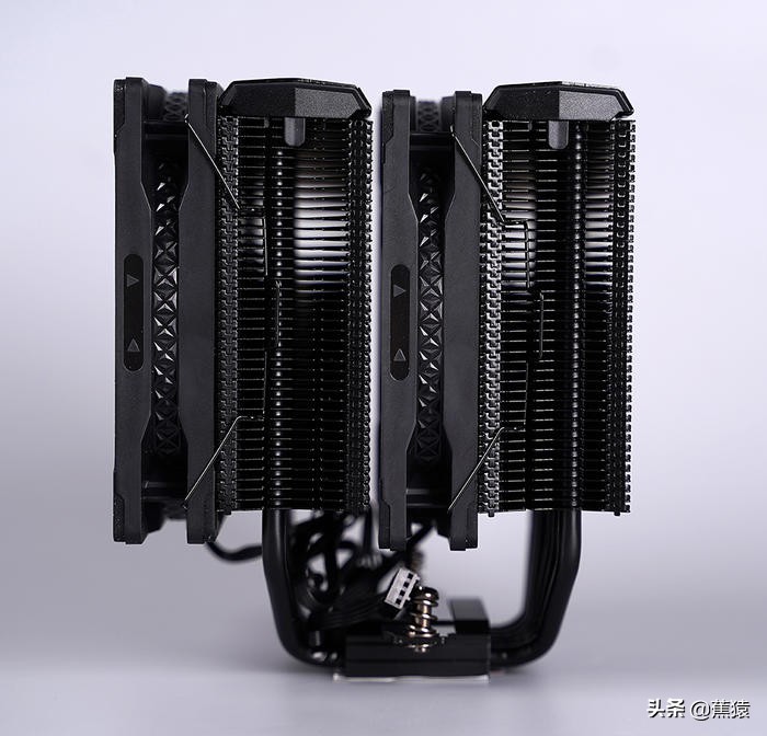 安钛克CUBEDRAK装机展示,11700+ROGB560-G+3080TI