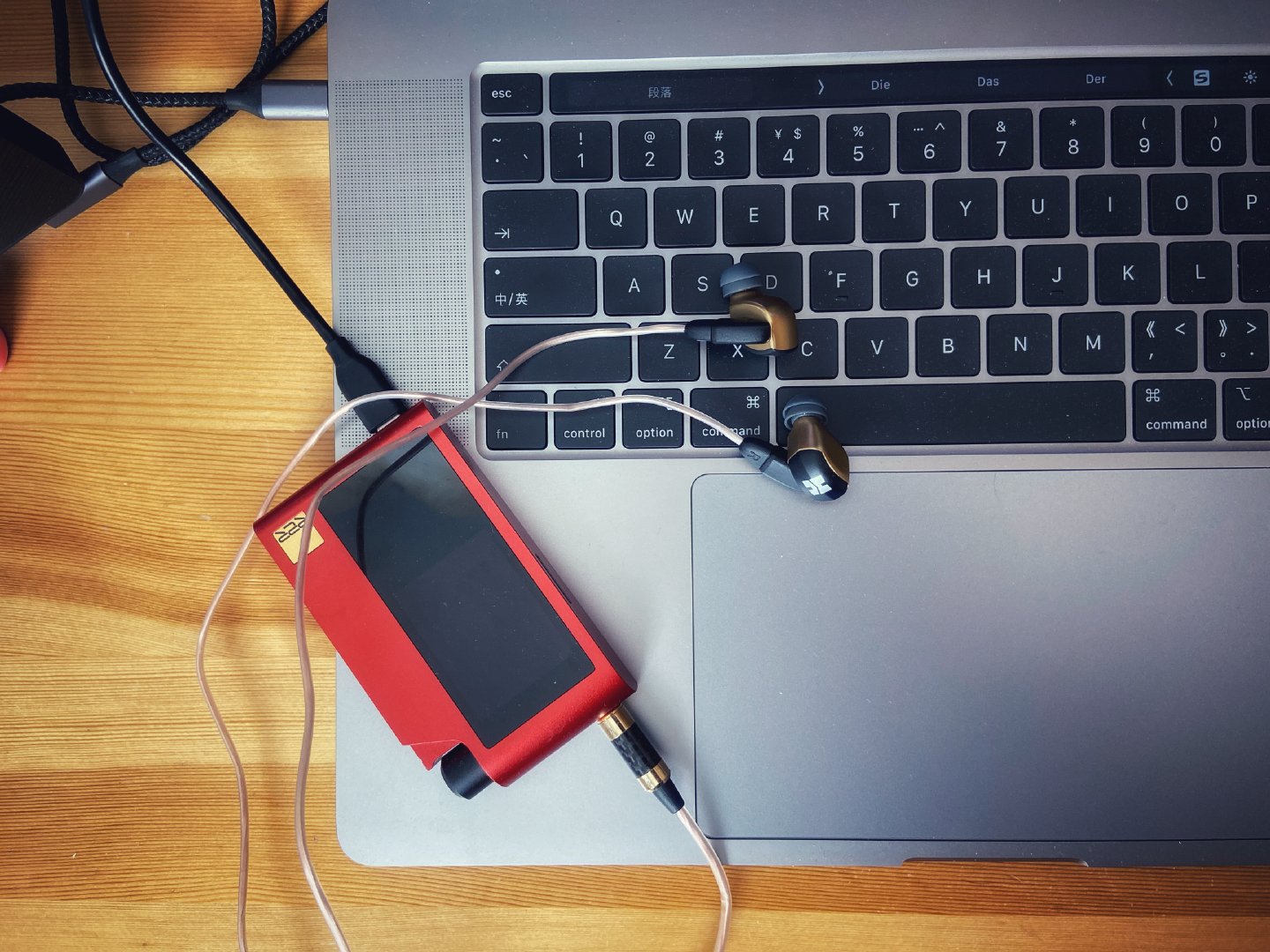 hifi入门用耳机还是音响,hifi完全入门