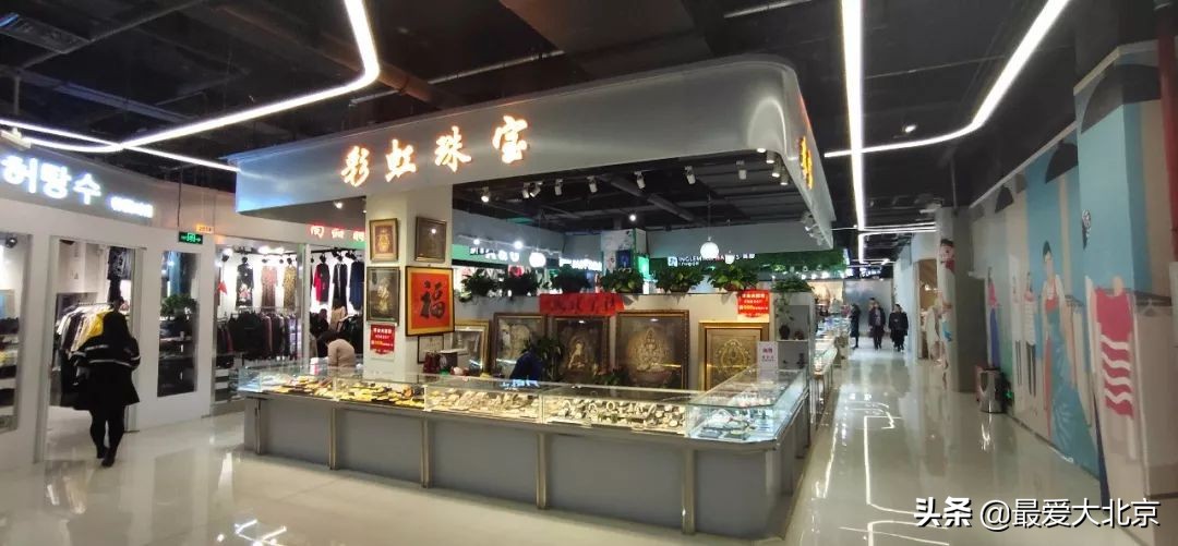 老街坊们,静安市场回来了