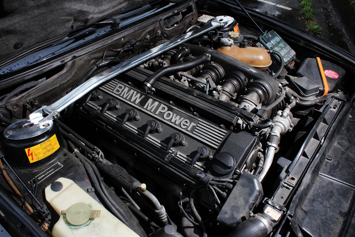 宝马e28m5,内敛的豪华车