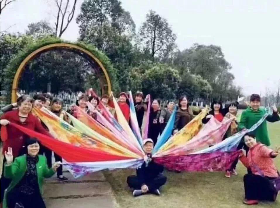 中国大妈传播谣言,中国大妈行为引起众怒