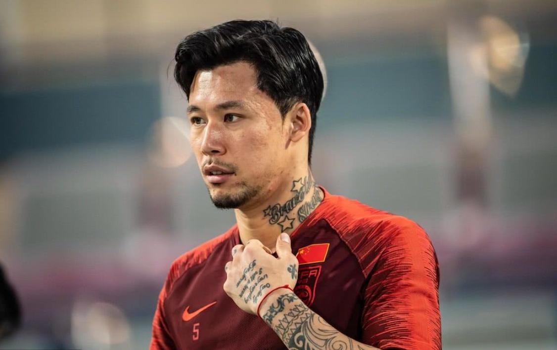 蒿俊闵艾克森手球,蒿俊闵国足