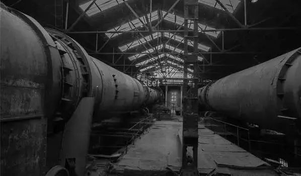 启新1889老而不衰，旧物的工业风时尚正流行