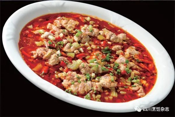 下饭脑花，三椒三香渡花鲢，坛子肉，椒麻脆皮鸡，焦糖脆皮虾...这些菜颇受年轻食客青睐