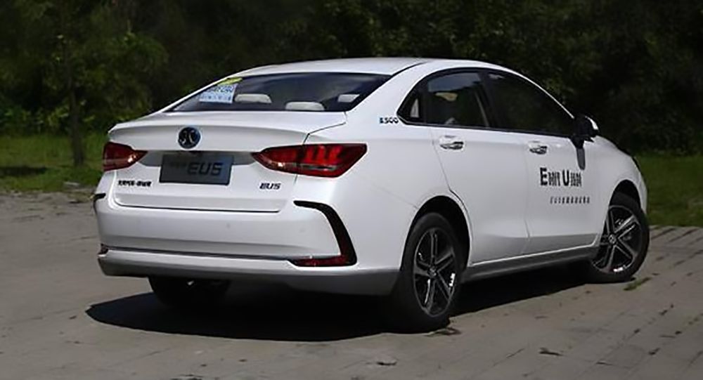 哪一款纯电轿车值得推荐,2020年纯电轿车这三款一定要关注