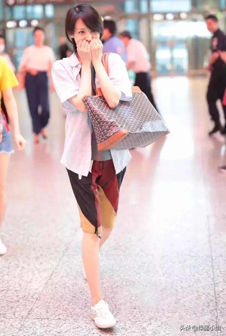 欧阳娜娜同款鞋子匡威,欧阳娜娜一共有匡威的多少鞋