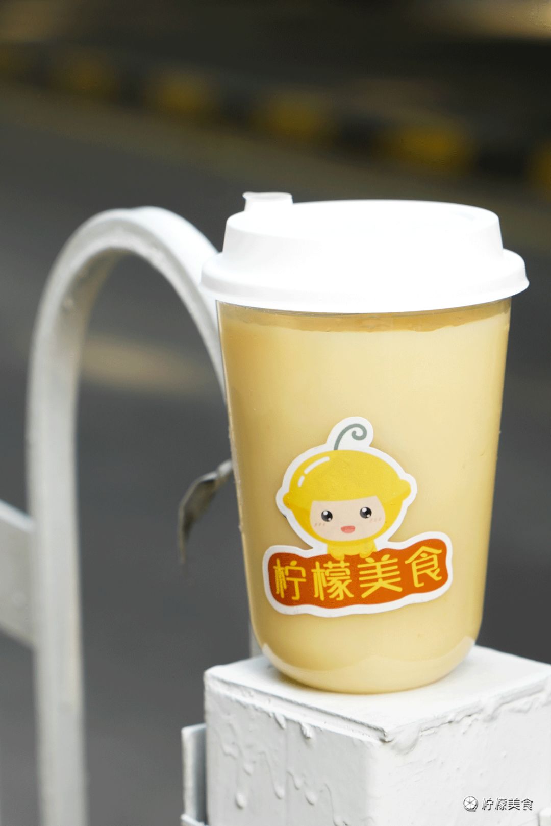 我们开店了，就在老板办公室里