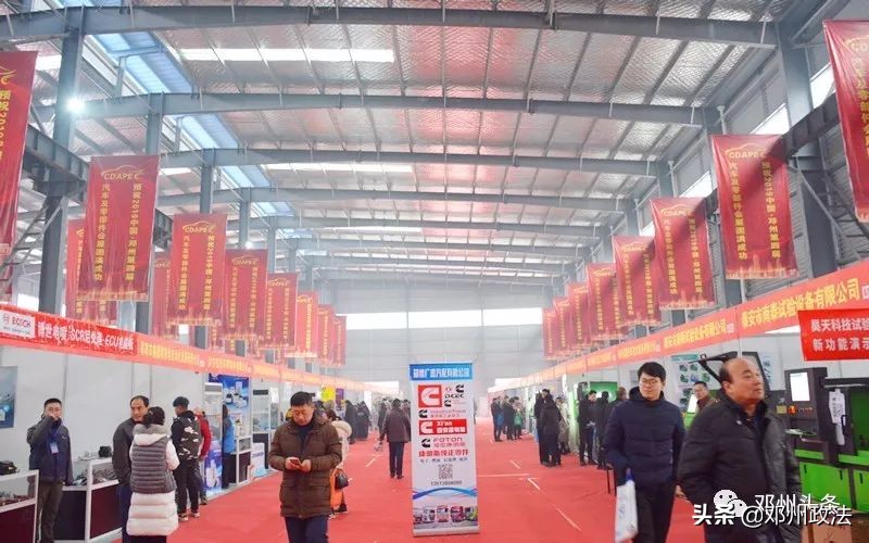 有路必有桑塔纳,有路必有日产车