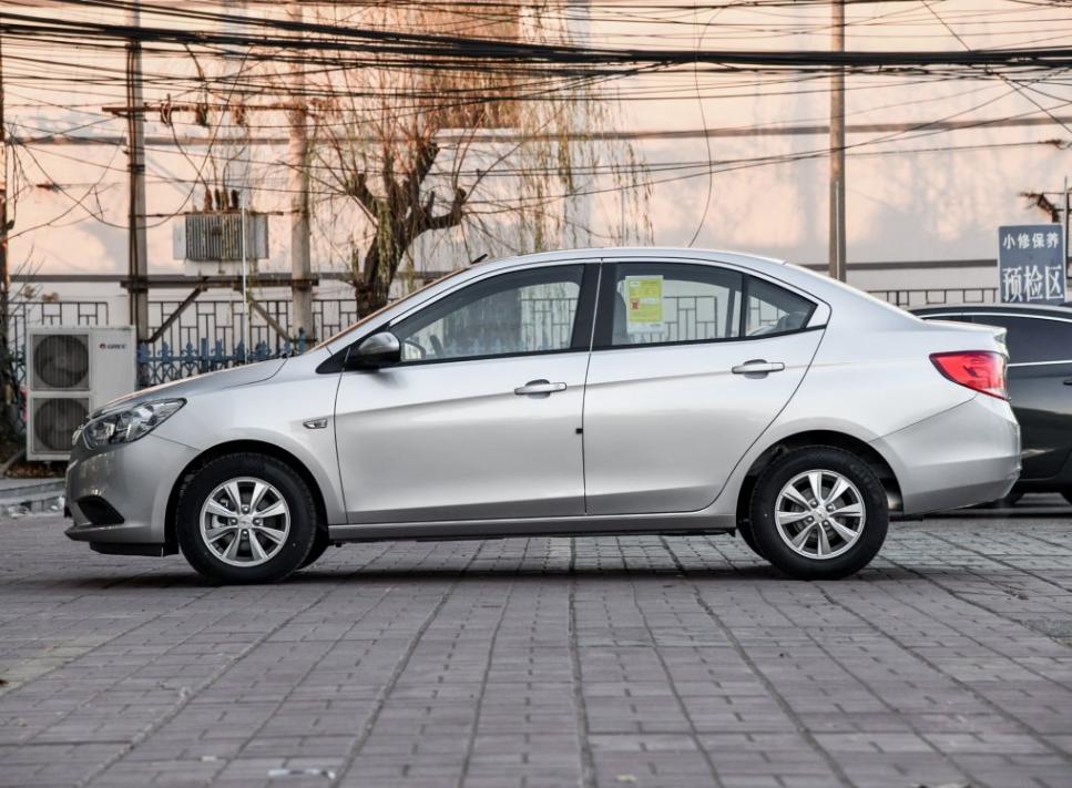 雪佛兰赛欧现在新车底价多少钱,雪佛兰赛欧油耗一公里多少钱