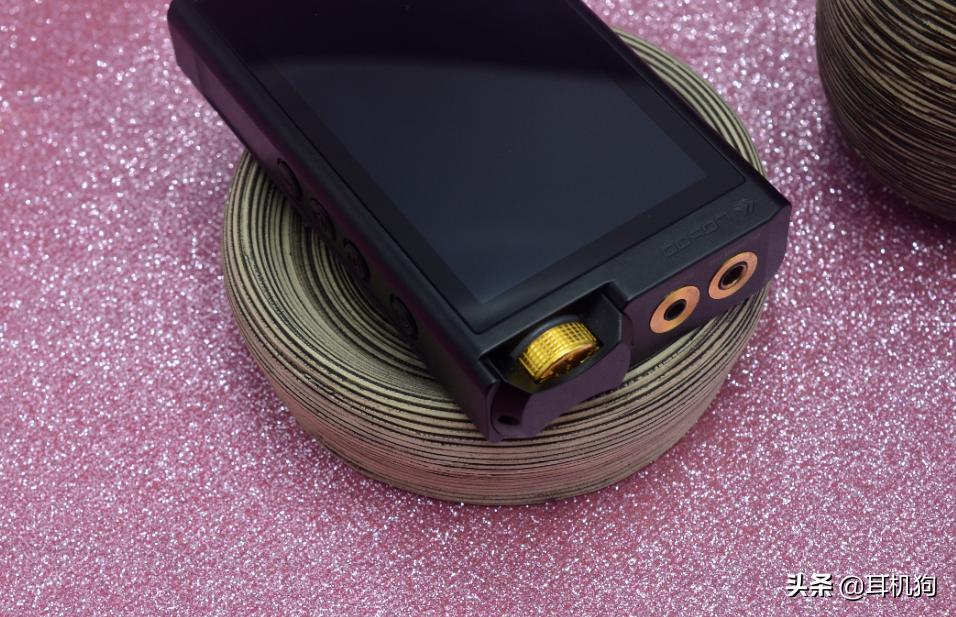 乐图墨菊值得入手吗,乐图菊花台旗舰播放器评测