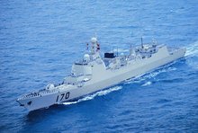 中华神盾驱逐舰哪年服役,中华神盾服役视频