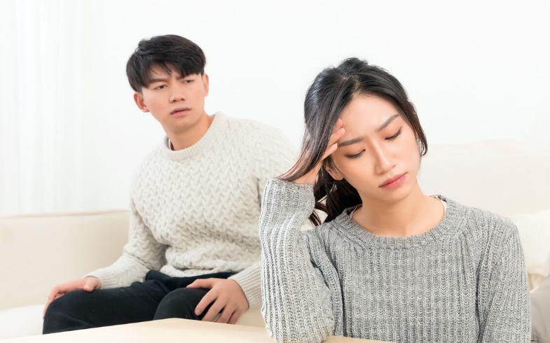 肝癌早期皮肤会出现红点吗,肝癌患者出现皮肤红色斑点