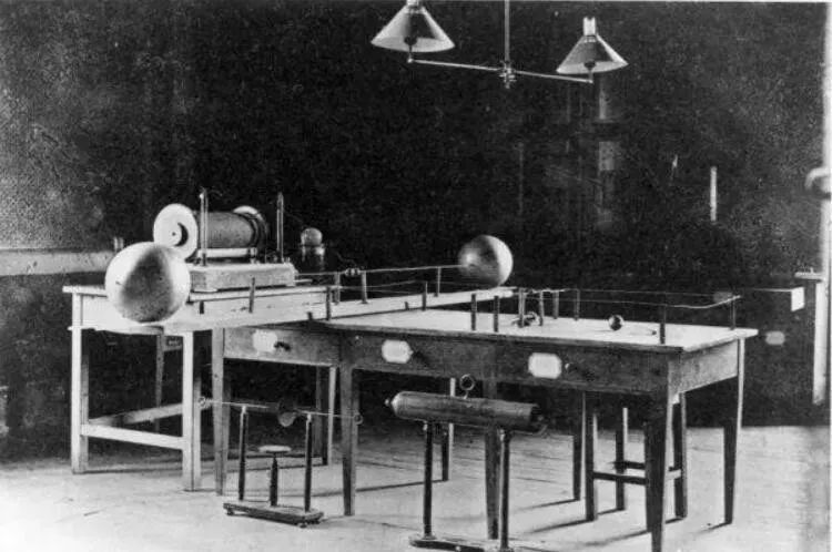 深度剖析光的本质波还是粒子,光的本质其实就是波粒二重性