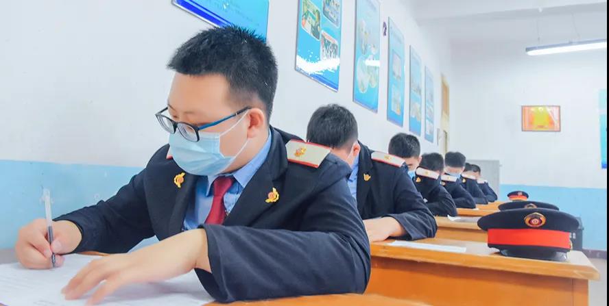 西安灞桥区齐力铁路学校,西安铁路齐力学校招生简章