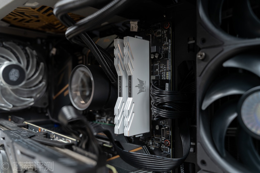 影驰4000hofextreme超频,影驰hofddr43600超频