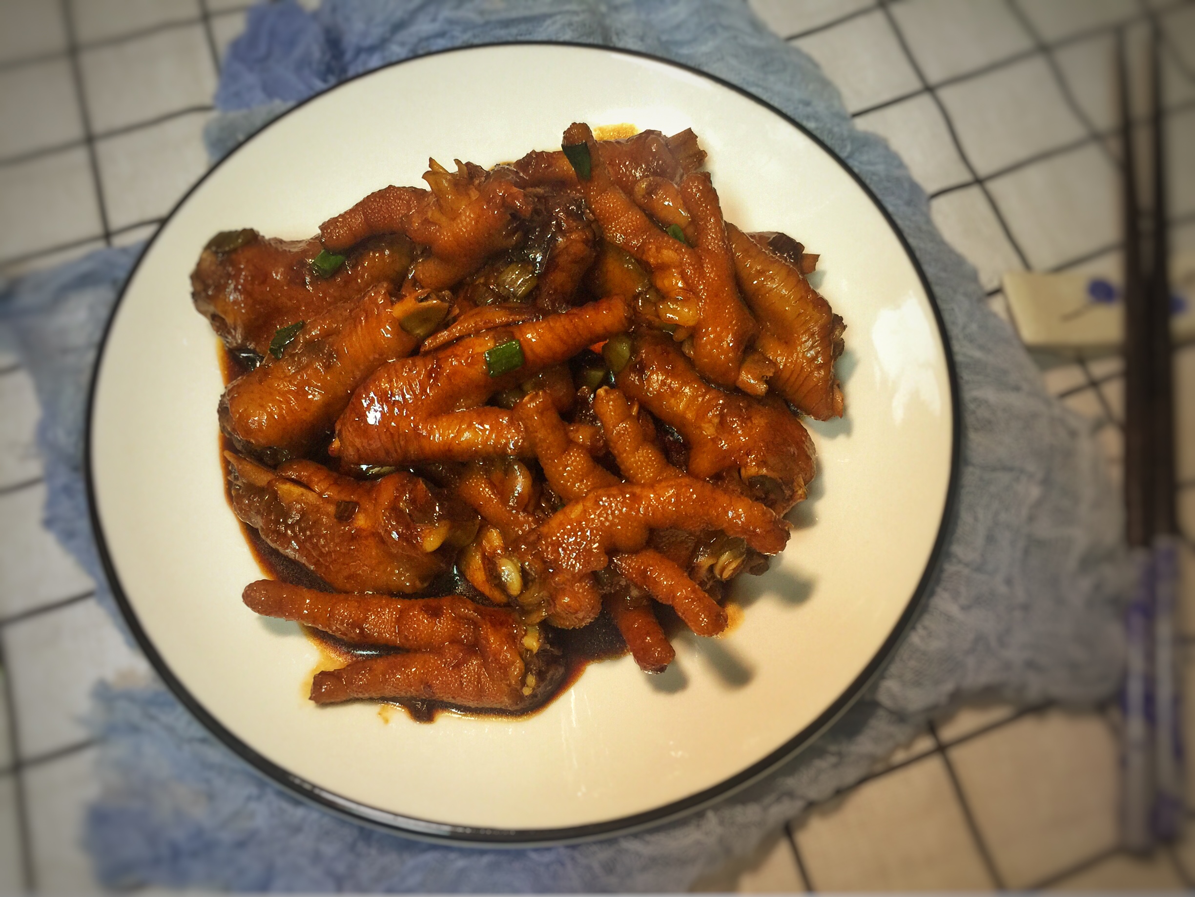 鸡爪下酒的方法,下酒鸡爪子最好吃的做法