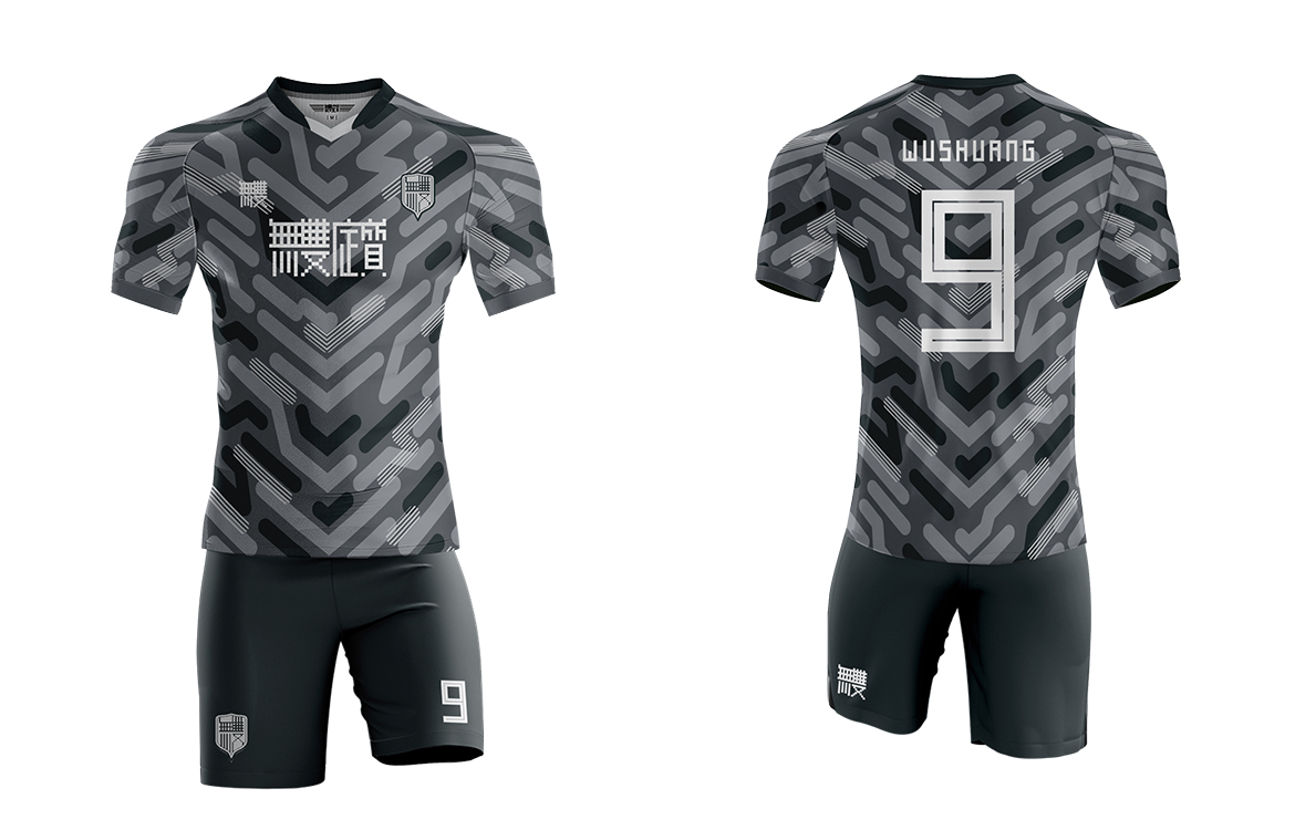 这款球场“吉利服”，苟起来连队友都找不到