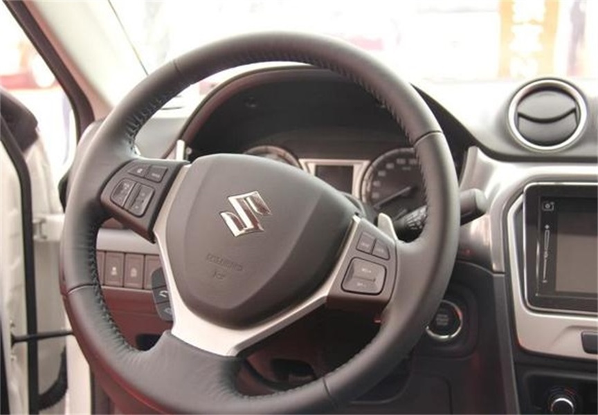 铃木与中国汽车,铃木维特拉都有几款车型