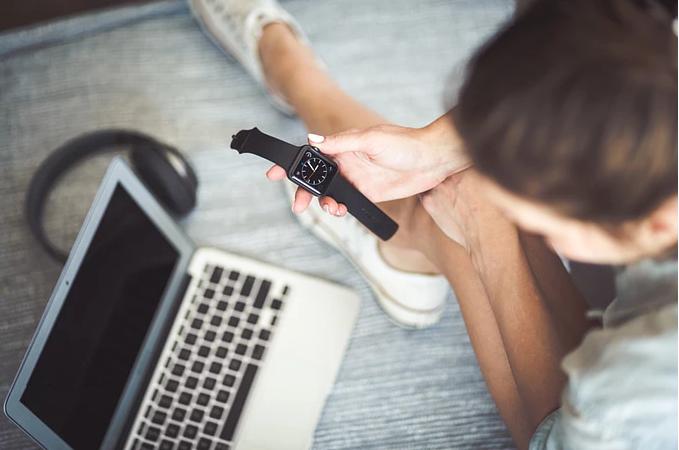 老公太老实又挣不到大钱想离婚 (老公月薪太低想离婚)