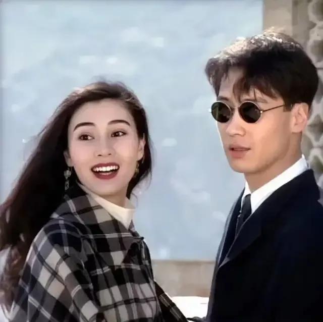 李嘉欣当年到底有多美,李嘉欣年轻时到底有多美