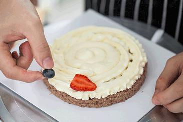 蛋糕制作中的小秘密有哪些,烘焙蛋糕的步骤和方法