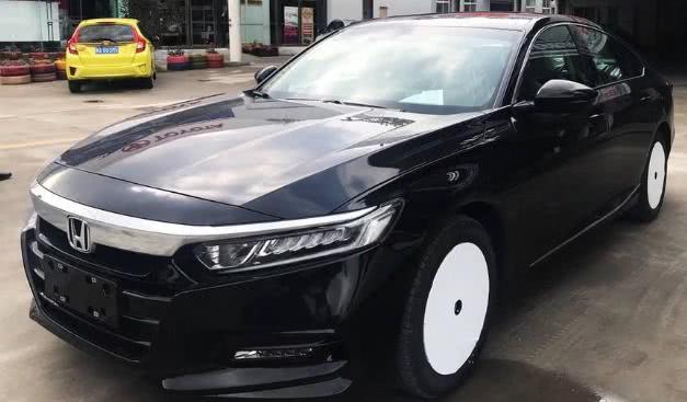 雅阁油电混动怎么样口碑,雅阁十代精英版口碑如何