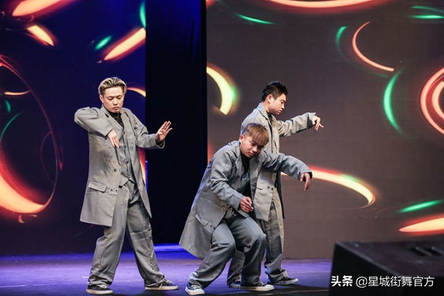 有教程的街舞简单又好看怎么跳,跳街舞初学者入门动作