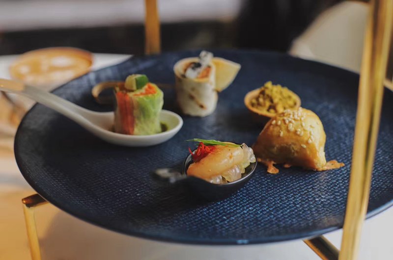 住进这座香港潮牌酒店，像是完成了一趟艺术旅行