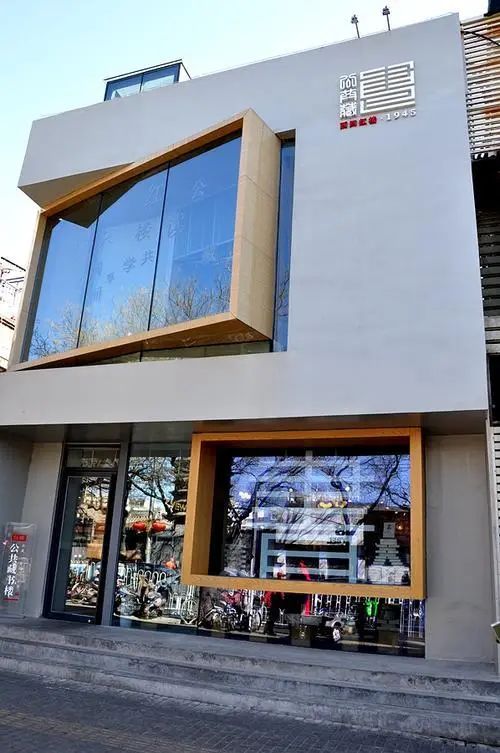 鑳滃埄鐢靛奖闄㈣繕鏈夊悧,鑳滃埄鐢靛奖闄㈠竷鏅繕鍦ㄥ悧