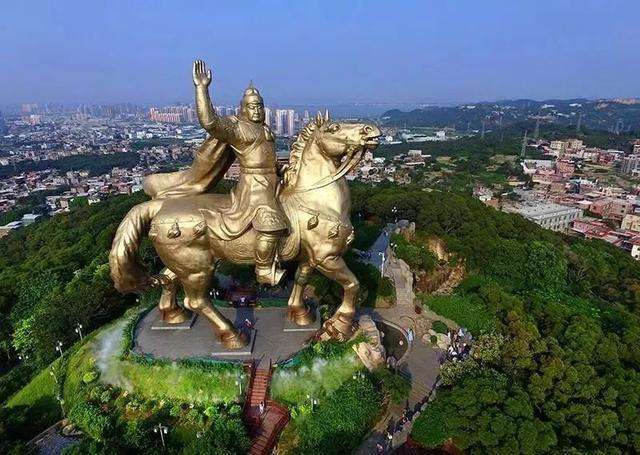 郑成功是收复失地还是开疆拓土,郑成功围而不攻几个月