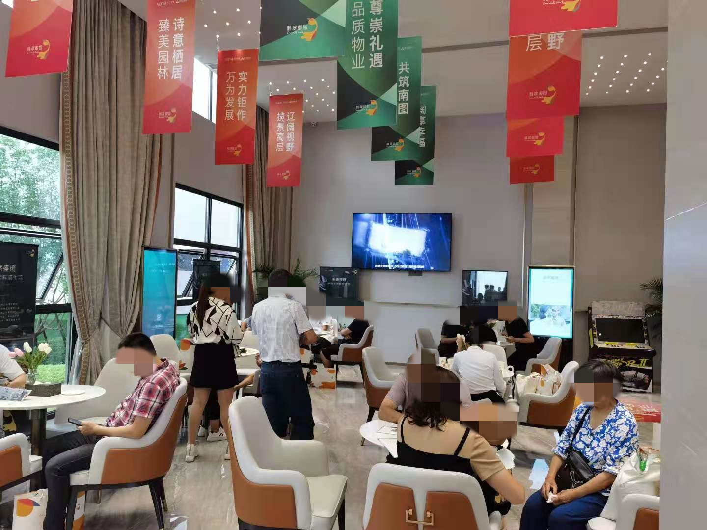 南充烂尾楼盘整治,南充一楼盘没修就开始出售