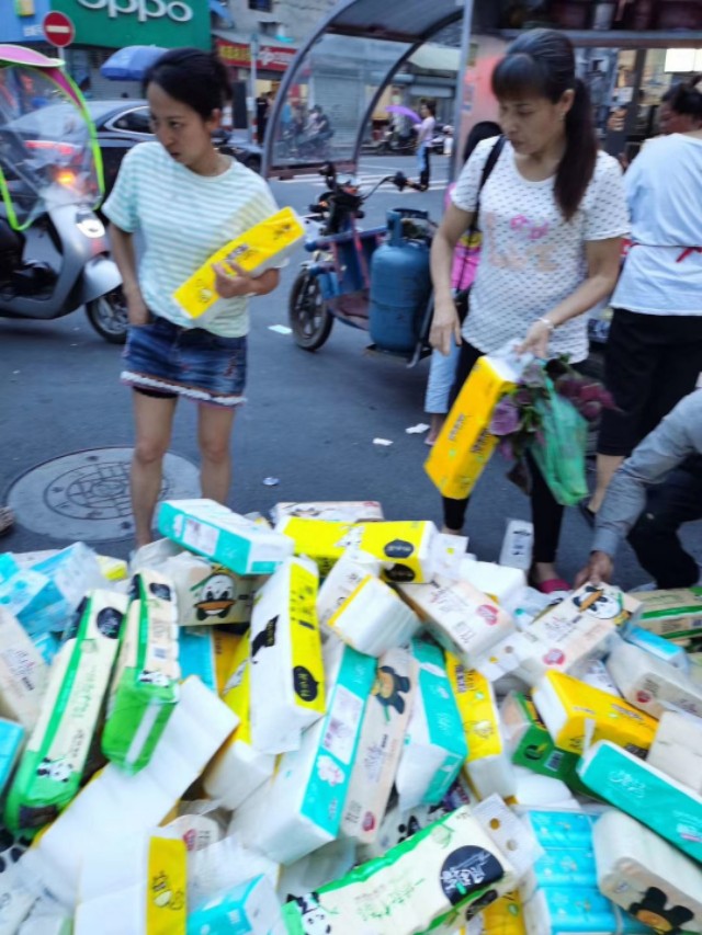 批发纸巾摆摊,拼多多批发纸巾摆摊