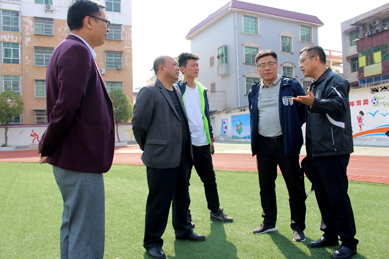 江西兴国：冬阳和煦迎复核特色办校赞二小