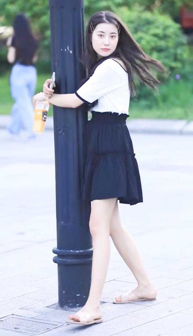 阿迪达斯贝壳头鞋搭配,阿迪达斯贝壳头绷带