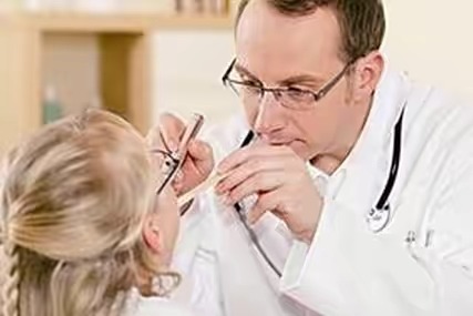 儿童误吞食物怎么处理,婴儿误吞食异物后的急救措施