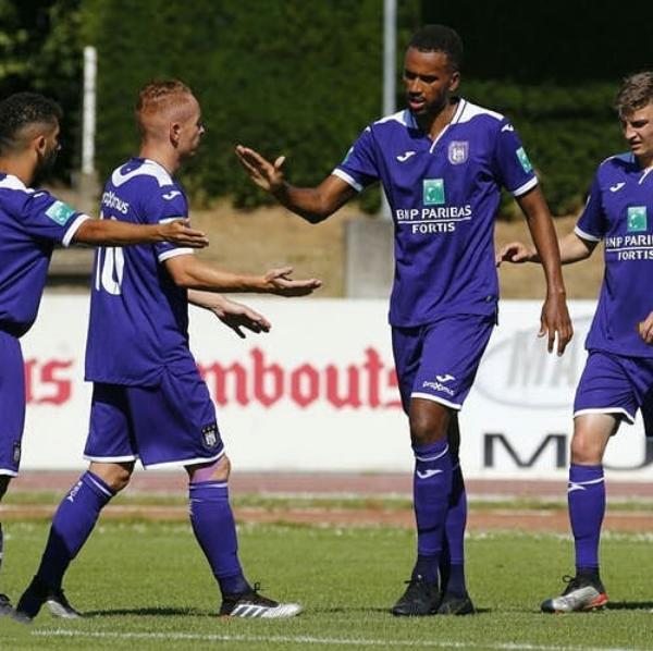 米兰4:1安德莱赫特,旗开得胜德语版