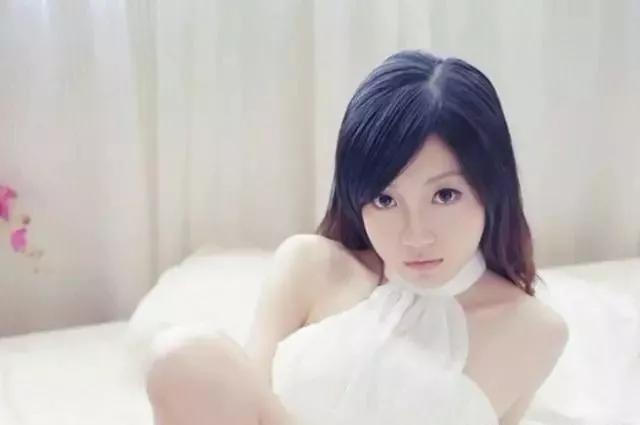 丈夫与妻子生活标准差距太大,丈夫与妻子的年龄差距