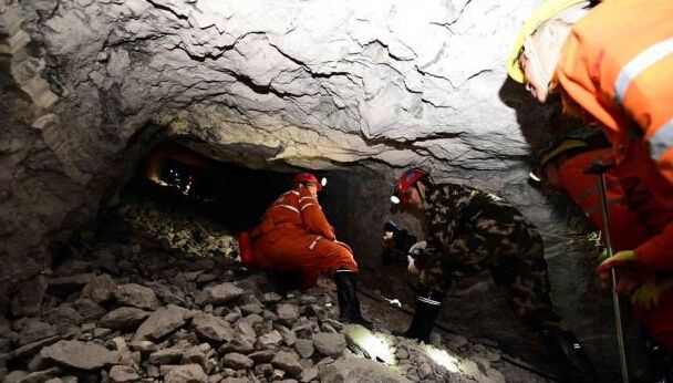 深潜如何自救,埋地下怎么自救