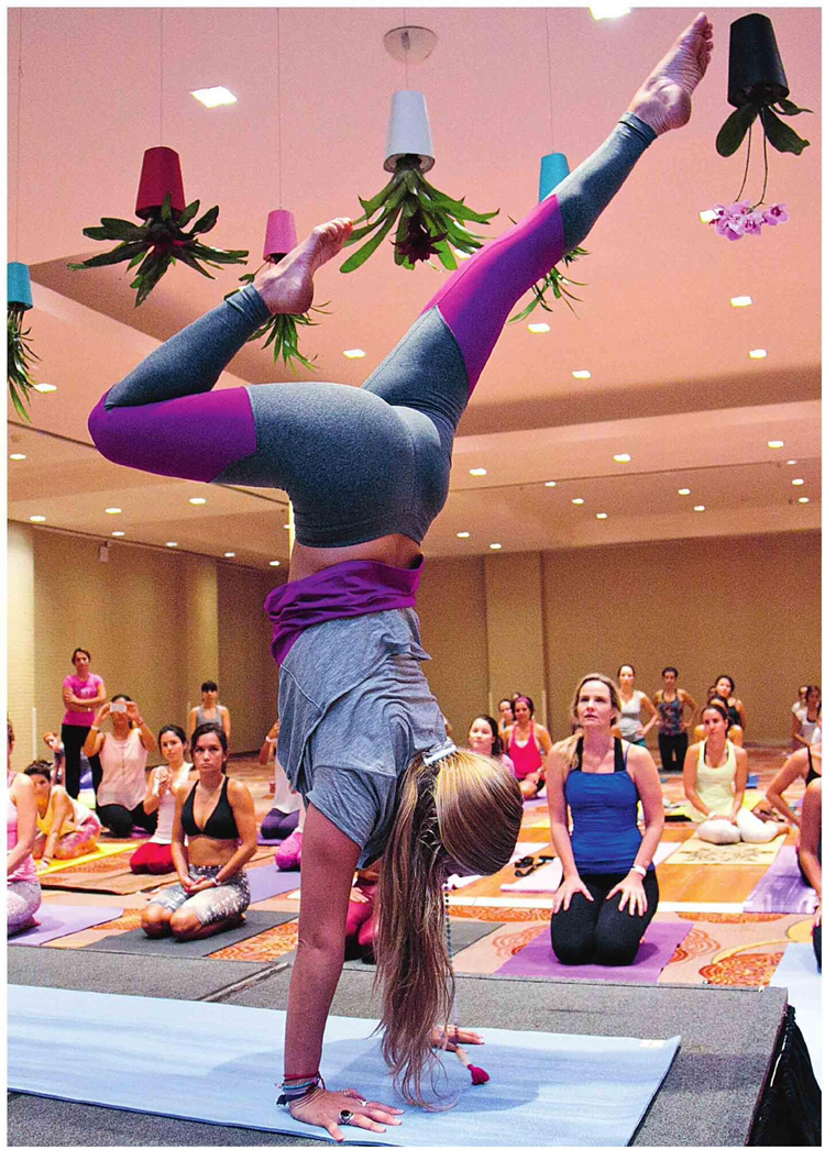 生理期肚子疼最快缓解方法在宿舍,生理期肚子疼睡不着觉怎么办