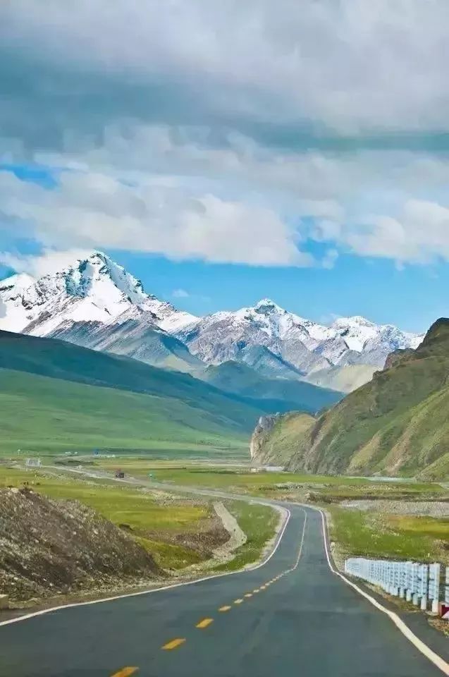 新疆喀什到巴基斯坦需要怎么过去,喀什通巴基斯坦公路