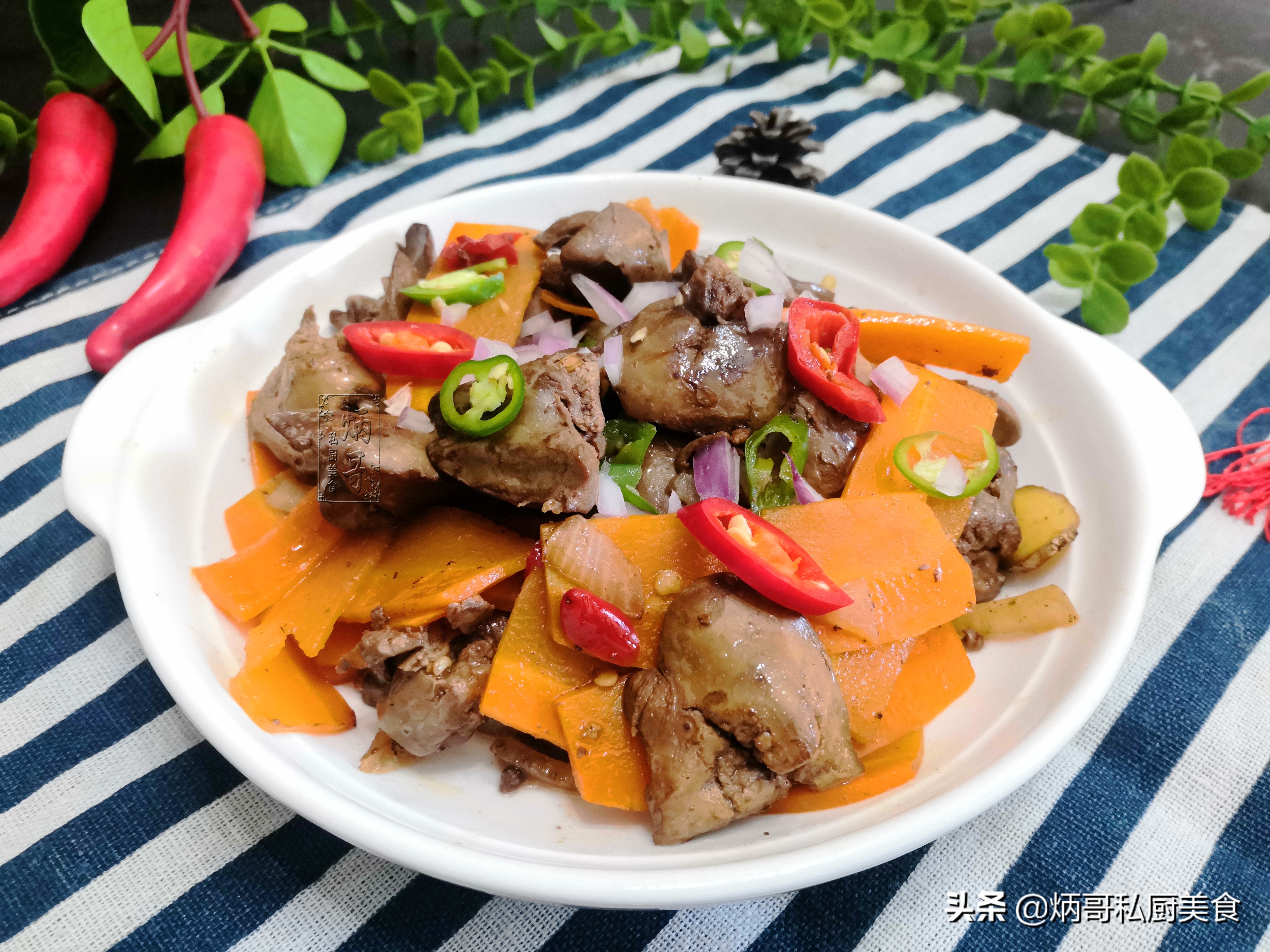 鸡身上有一块小肉很好吃,鸡身上的营养