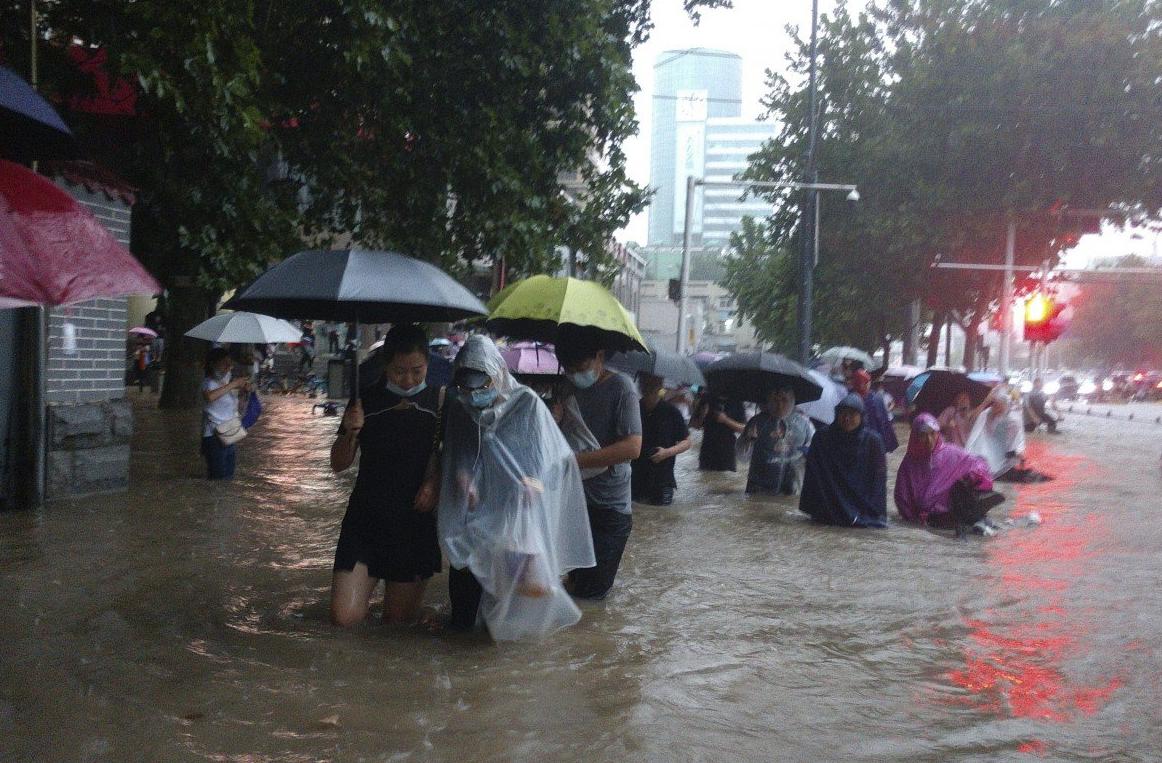 外媒报道中国暴雨,外媒评价中国近期暴雨